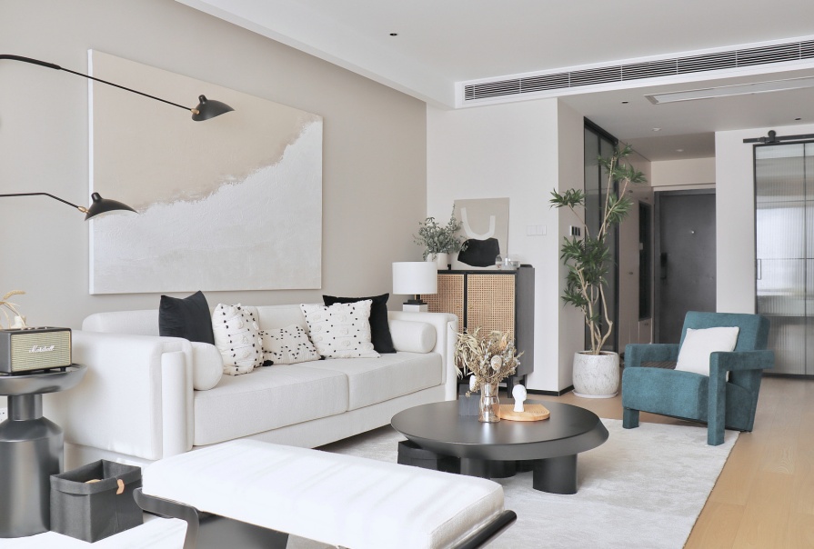 廣泰園104㎡現(xiàn)代風(fēng)格兩居室裝修案例