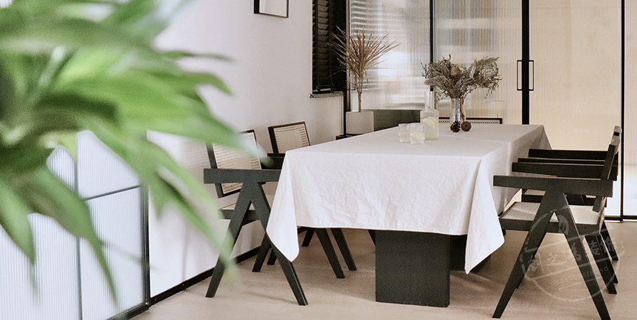 廣泰園104㎡現(xiàn)代風(fēng)格兩居室裝修案例